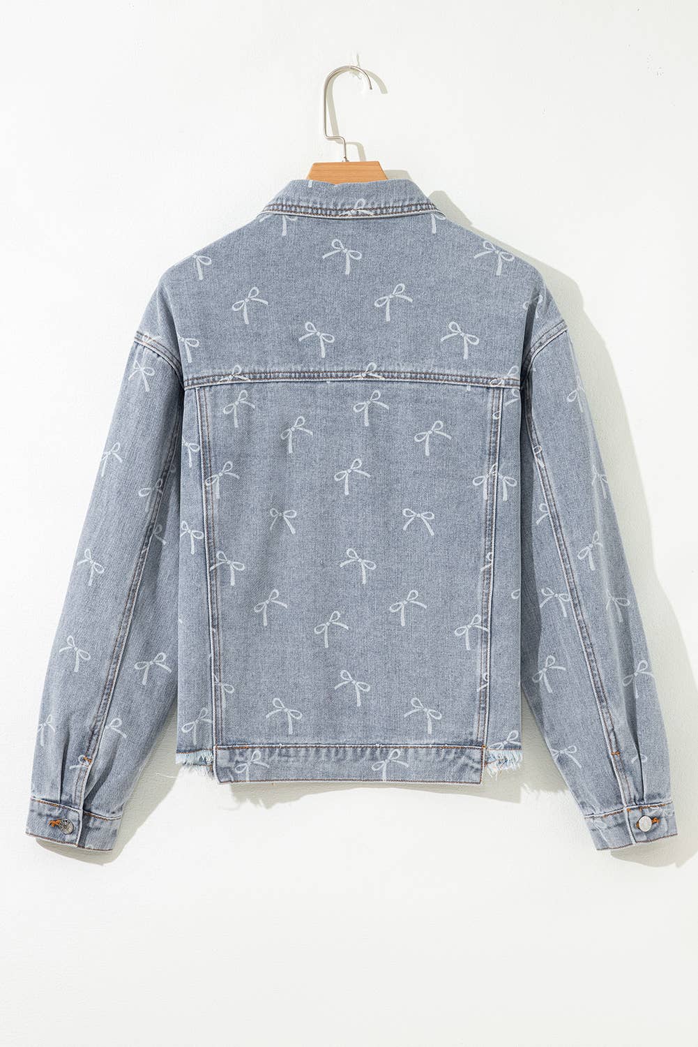Bow Knot Print Light Wash Raw Hem Denim Jacket