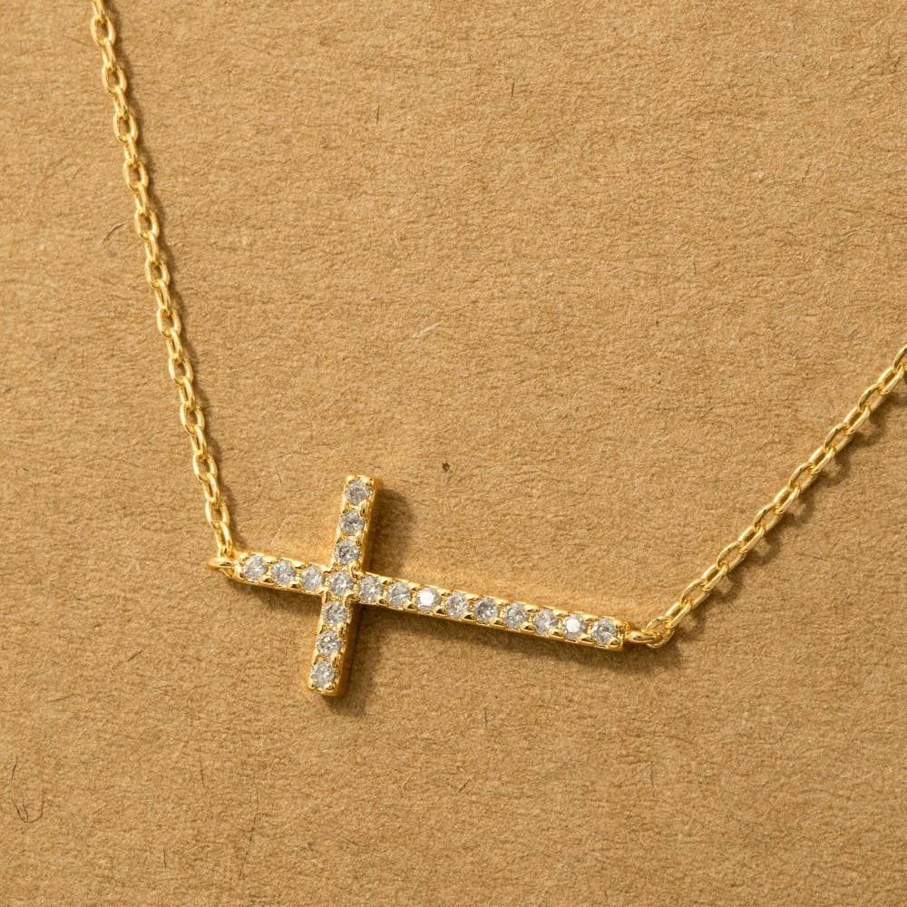 Cross Jewel Pendant Necklace: R