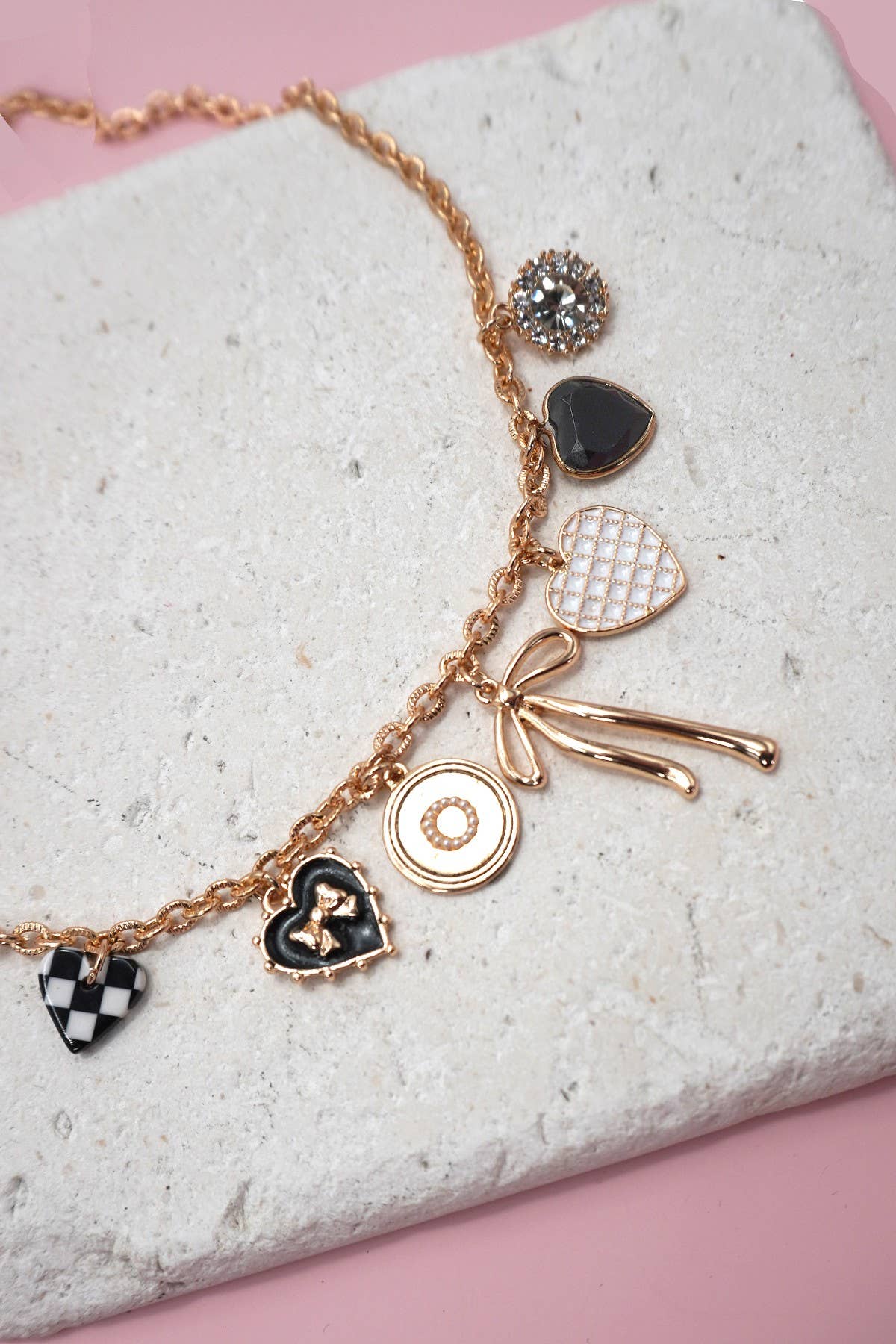 CHARM NECKLACE-BOW CHECKER HEART RHINESTONE: Gold