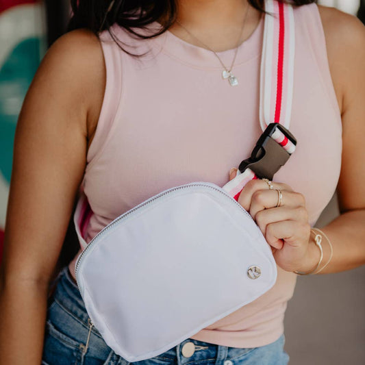 White Solid Belt Bag with Striped Strap: White / OS