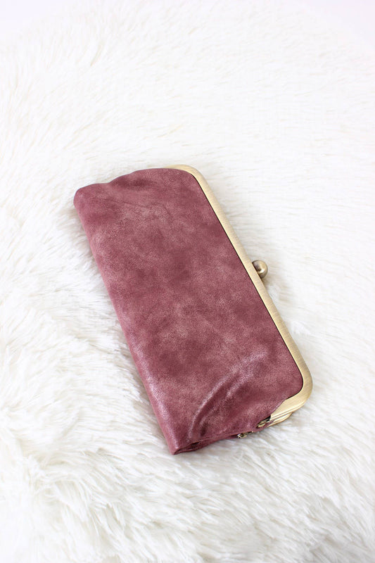 Karen Kiss Lock Clutch: Pearl Wine