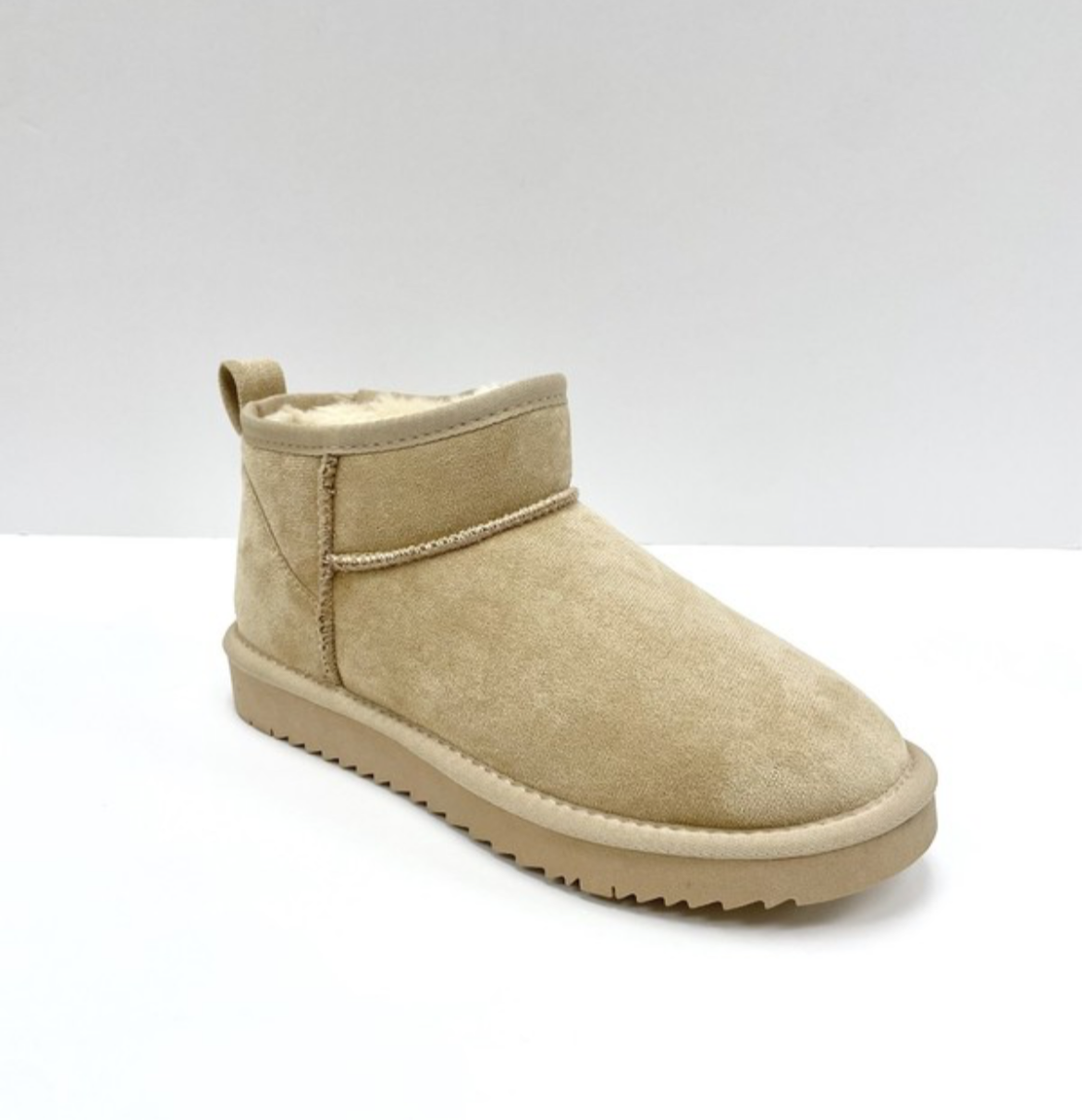 Oatmeal Shortie Fur Boots