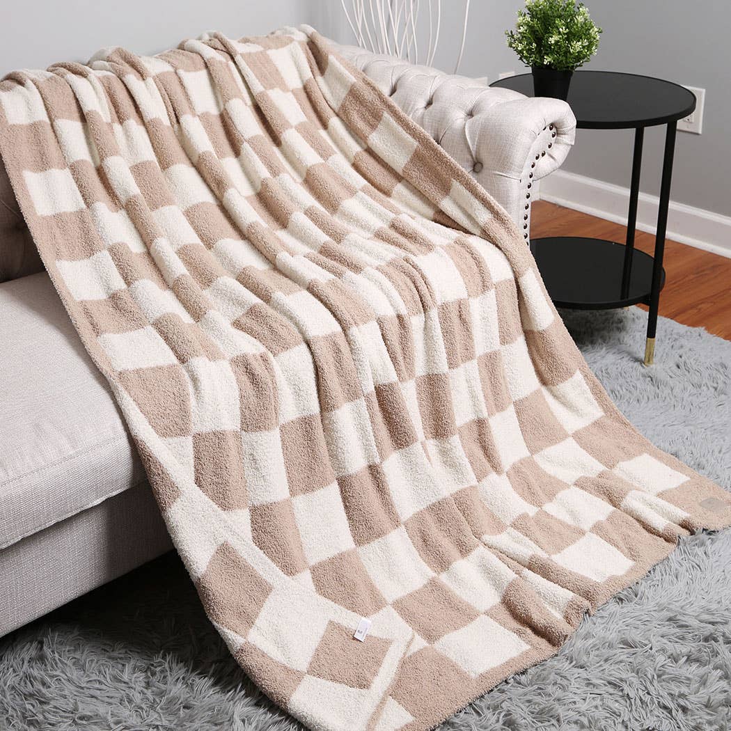 Checkerboard Patterned Throw Blanket: Beige / ONE SIZE