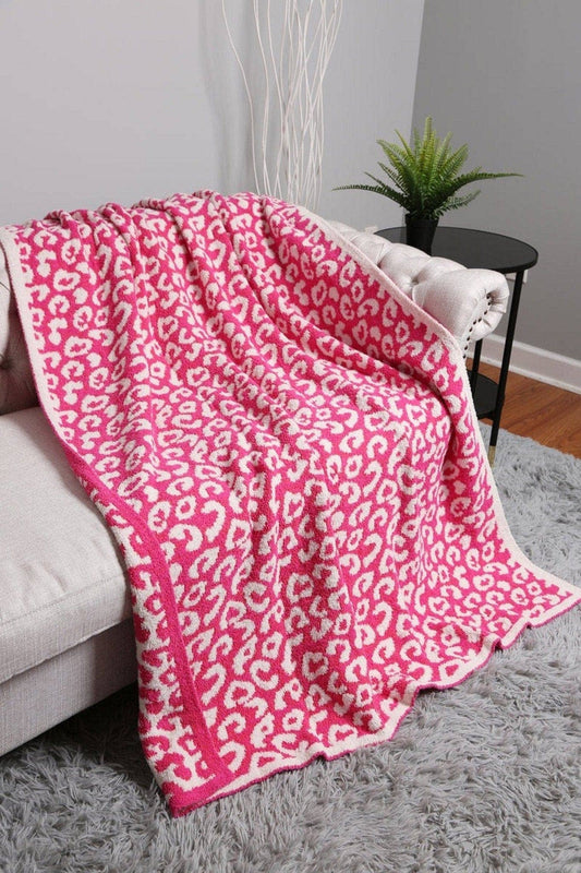 Super Lux Leopard Throw Blanket: Fuchsia