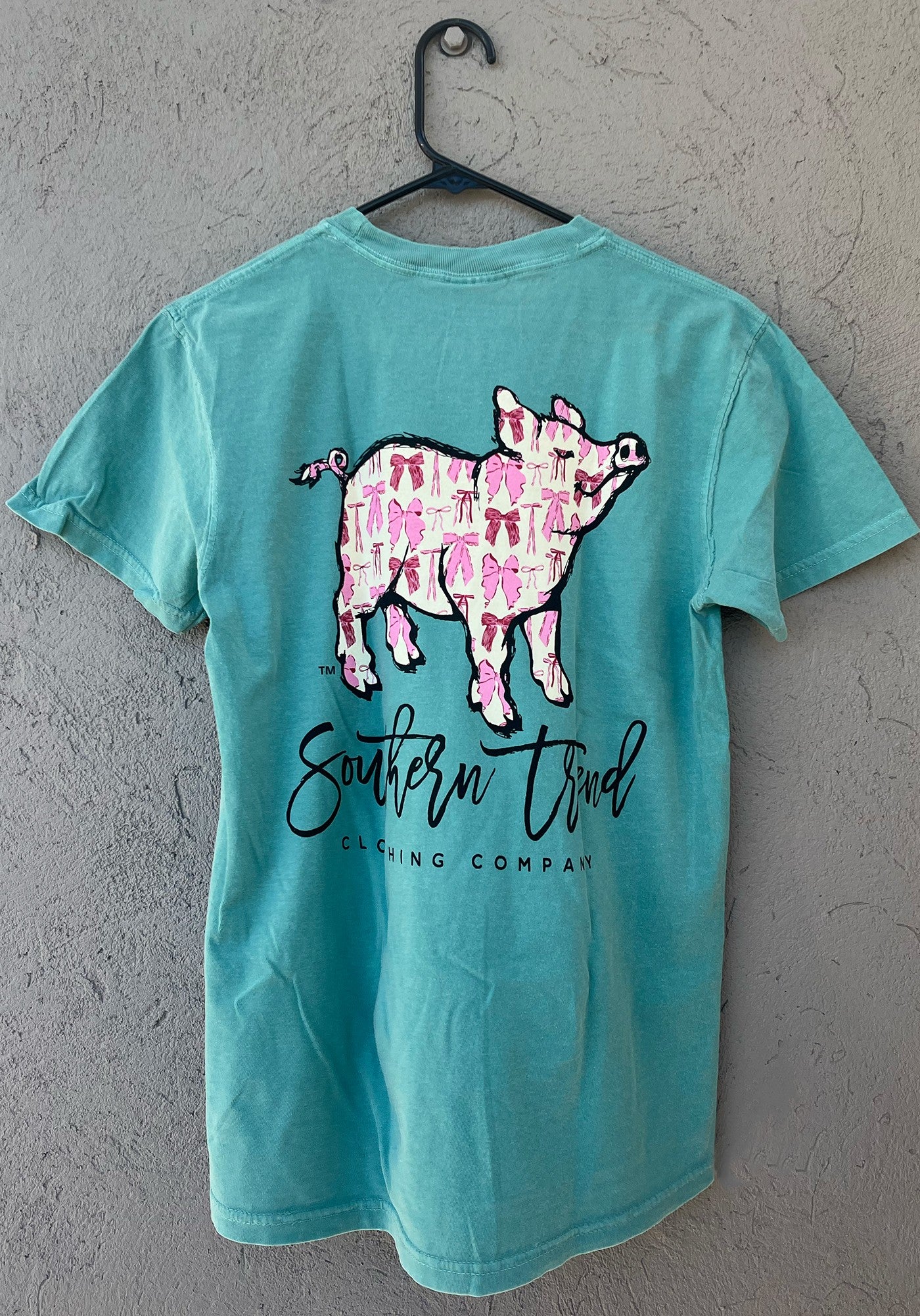 ST Bow Pig Short Sleeve Graphic Tee